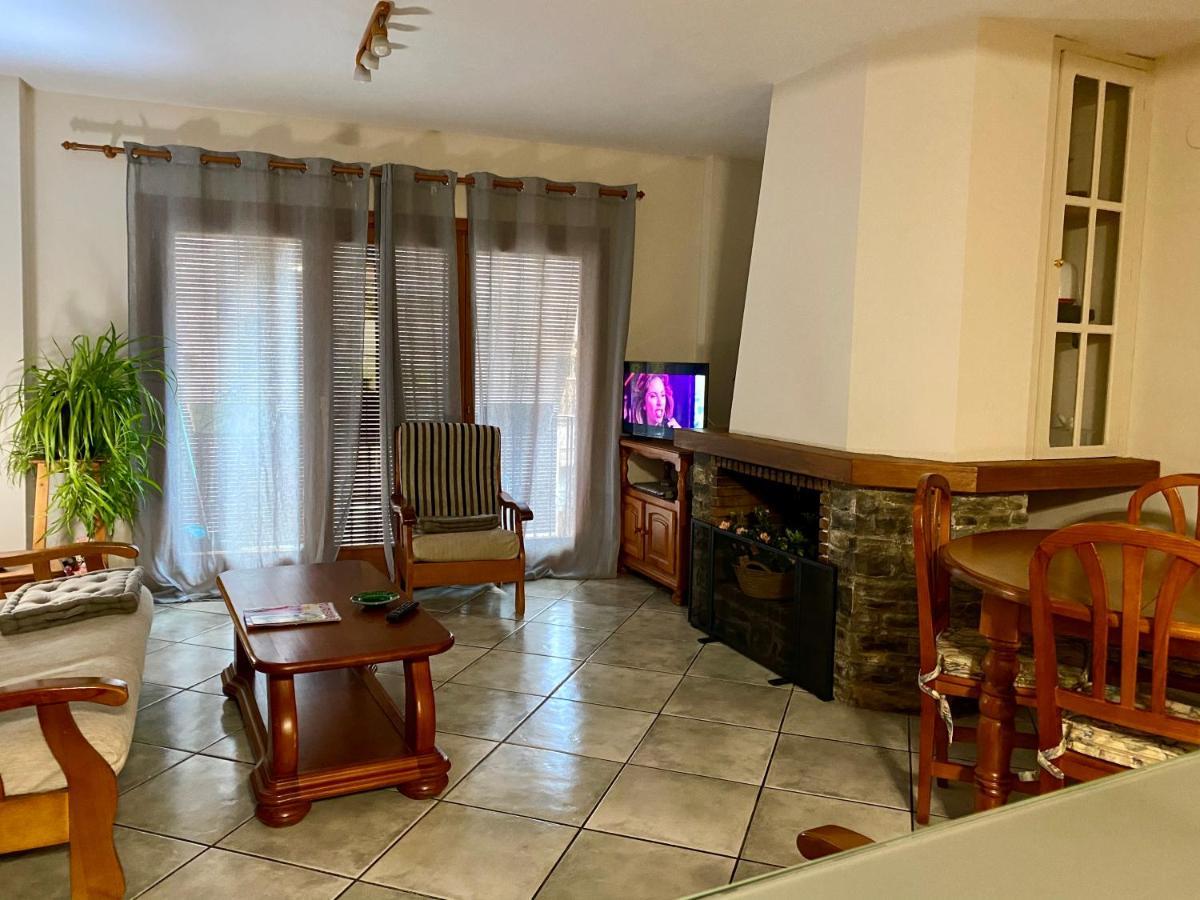 La Fusteria Del Casat Apartamento Sarroca de Bellera Exterior foto